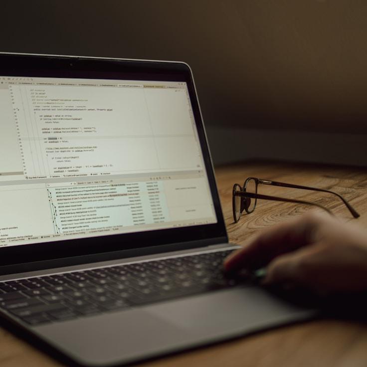 Collaborative mobile app development workflow